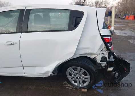 2019 Chevrolet Sonic Lt Auto from USA, damaged, VIN 1G1JG6SB3K4137570